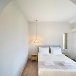 Kamelia & Semeli Hotel