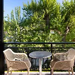 Kamelia & Semeli Hotel