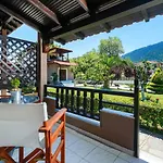 Kamelia & Semeli Hotel 2*