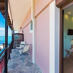 Kamelia & Semeli Hotel 2*