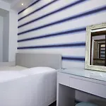 Hotel Kamelia & Semeli 2*