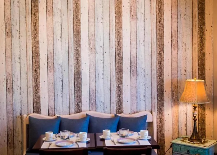 Kamelia & Semeli Hotel