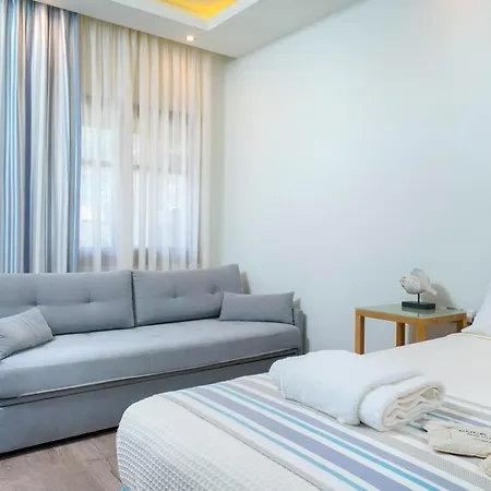 Kamelia & Semeli 斯卡拉伯塔麦斯