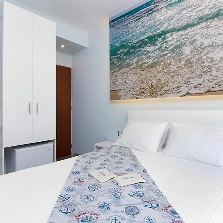 酒店 Kamelia & Semeli 2*