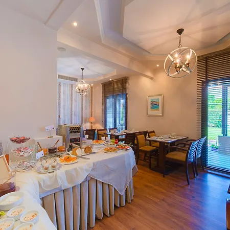 Kamelia & Semeli 斯卡拉伯塔麦斯