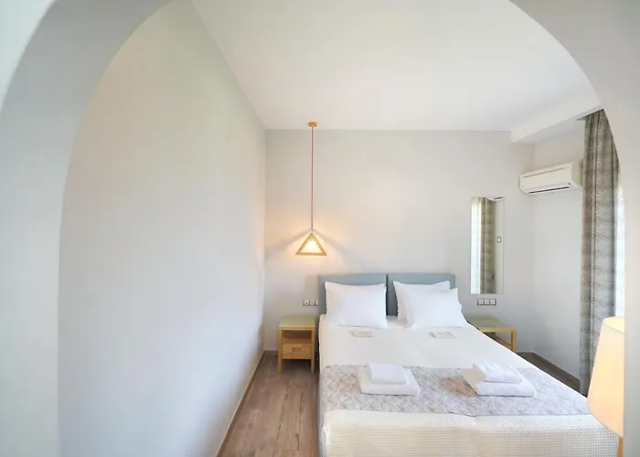 Kamelia & Semeli Otel