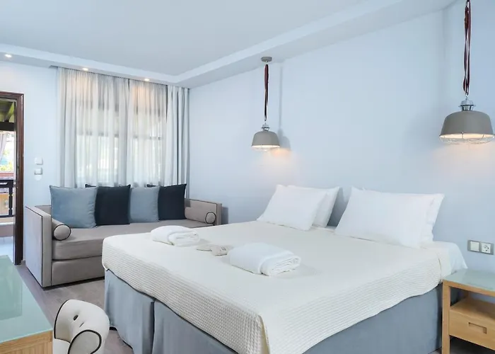 Otel Kamelia & Semeli 2*