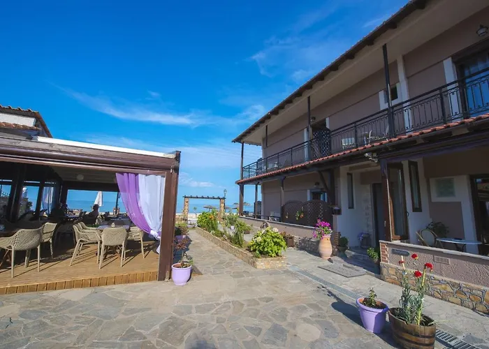 Kamelia & Semeli 斯卡拉伯塔麦斯