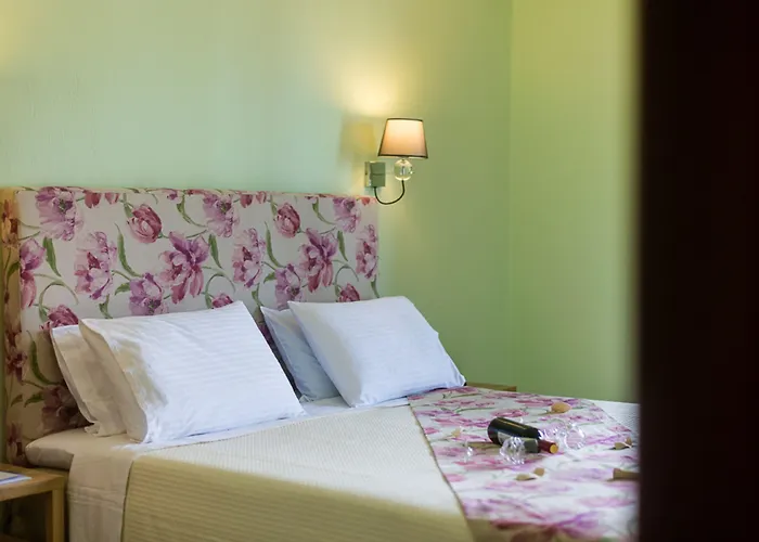 Otel Kamelia & Semeli