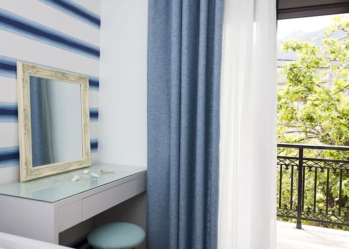 Kamelia & Semeli Otel 2*